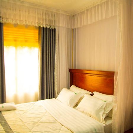 Onyx Motel And Suites Mbarara Екстер'єр фото